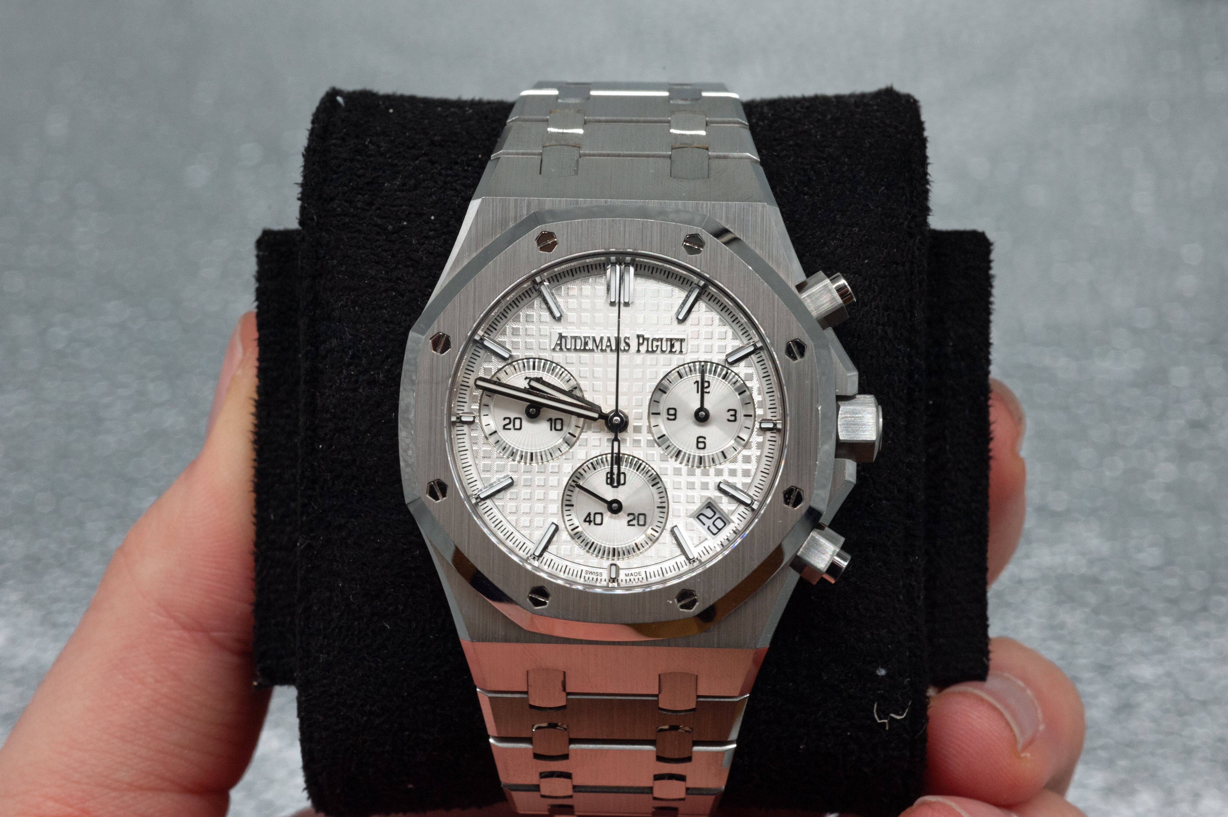 Audemars Piguet Royal Oak 50 year anniversary I Ref. 26240ST I Full Set I 2022