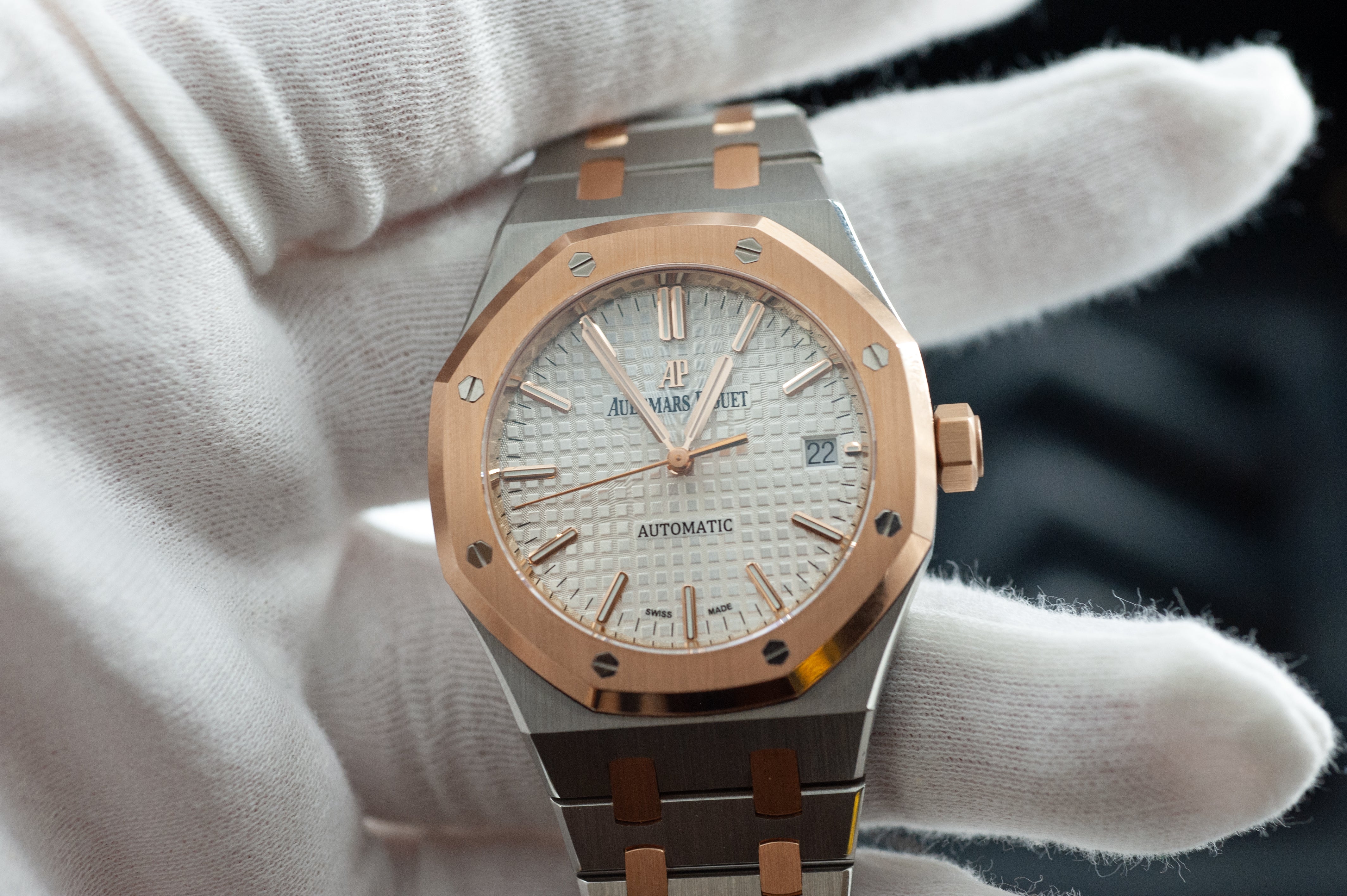 Audemars Piguet Royal Oak self-winding 37 I Ref. : 15450SR I neuwertig I Full Set