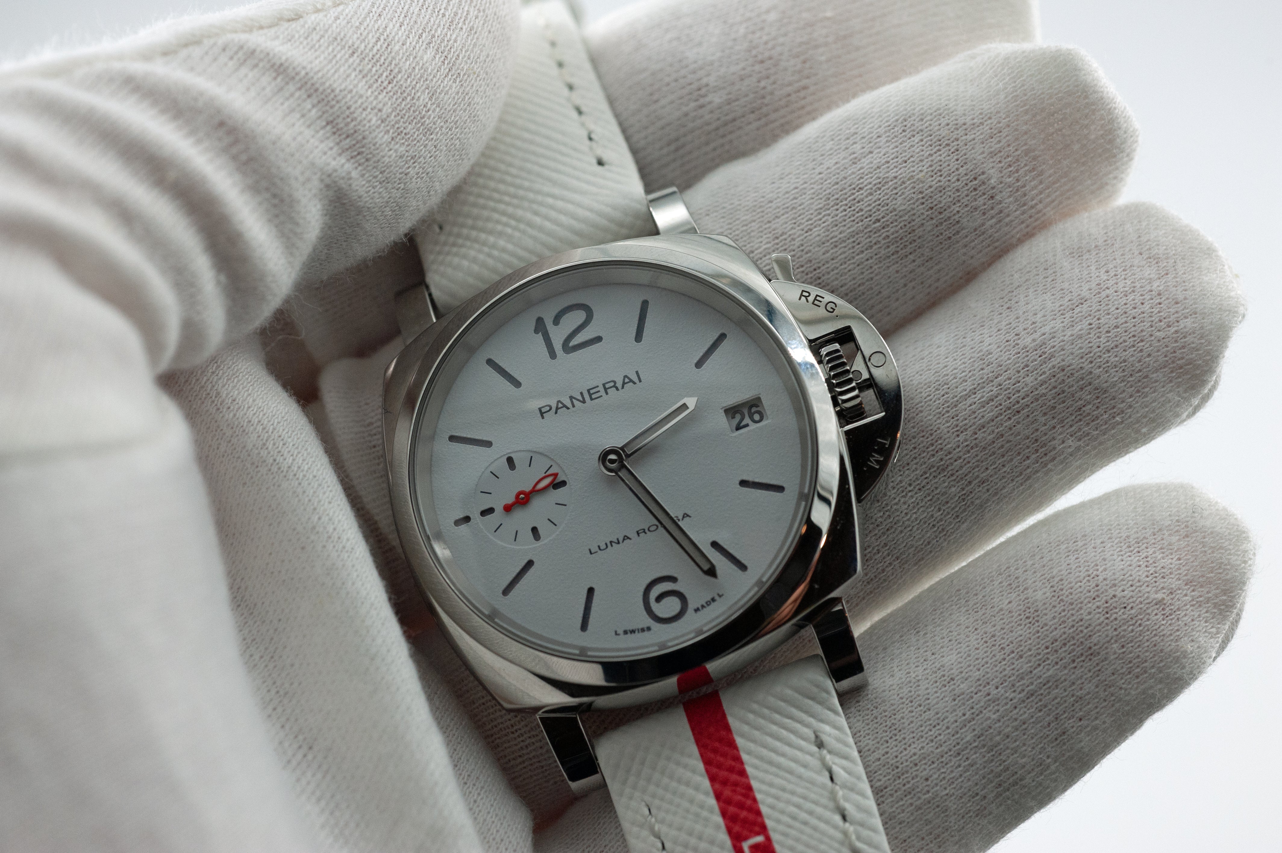Panerai Luminor Due Luna Rossa 38mmI Ref. PAM01378 I