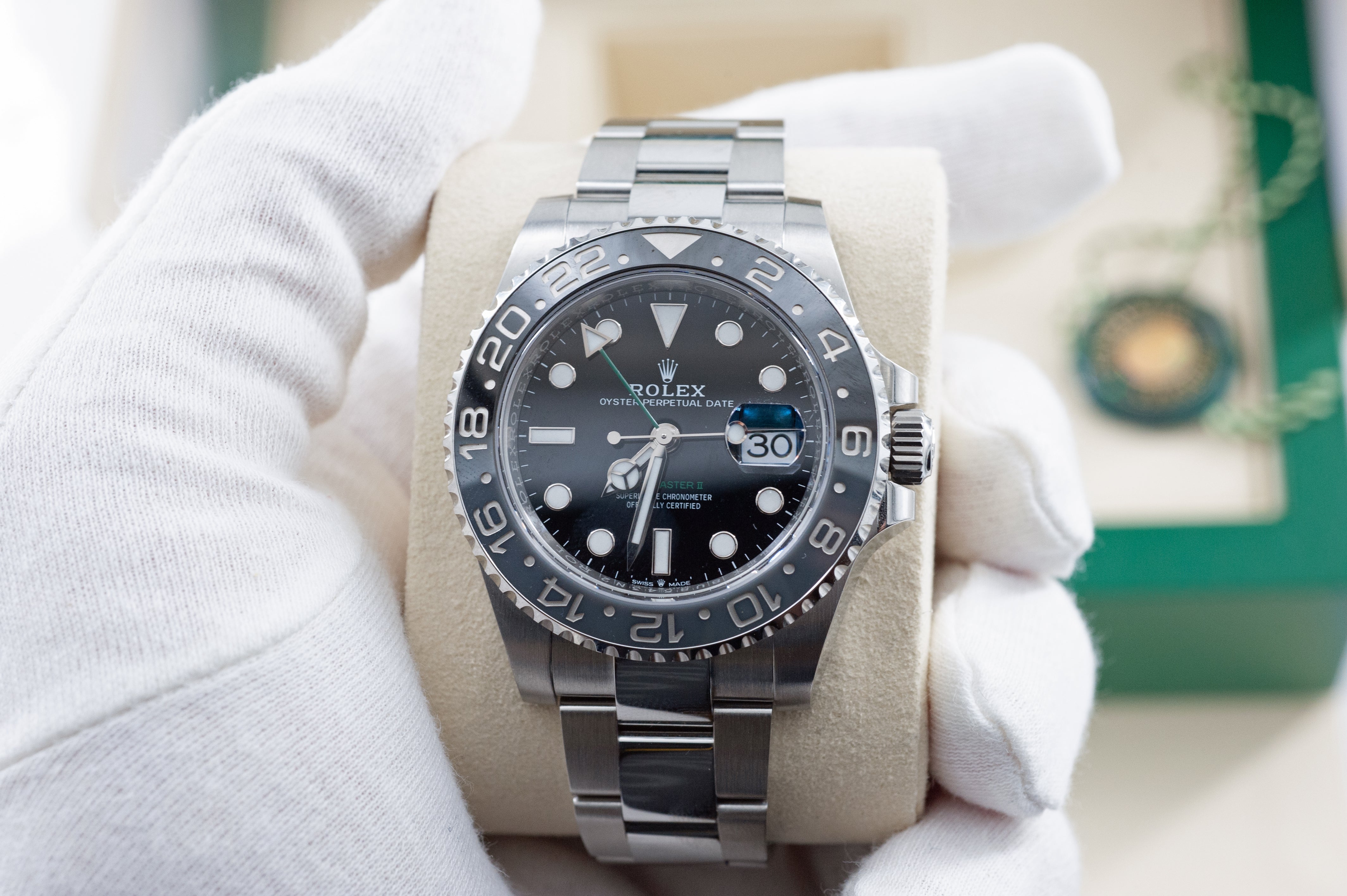 Rolex GMT-Master II 'Bruce Wayne' I 126710 GRNR I ungetragen I Full Set I 12/2024